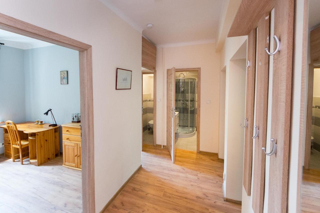 3-Bedroom Flat In City Center P4You Pl Krakow Exterior photo